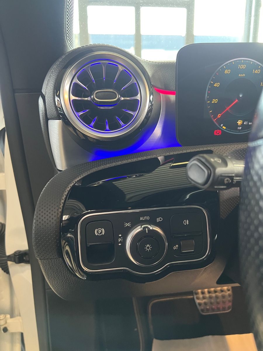 Fahrzeugabbildung Mercedes-Benz CLA 200 Edition AMG LINE *PANO*AMBIENTE*WIDE*