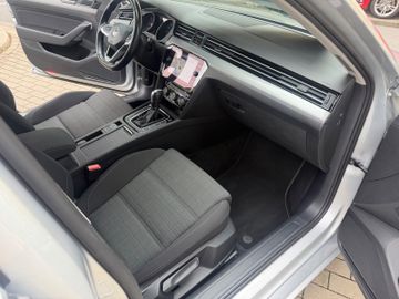 Volkswagen Passat Variant - 9