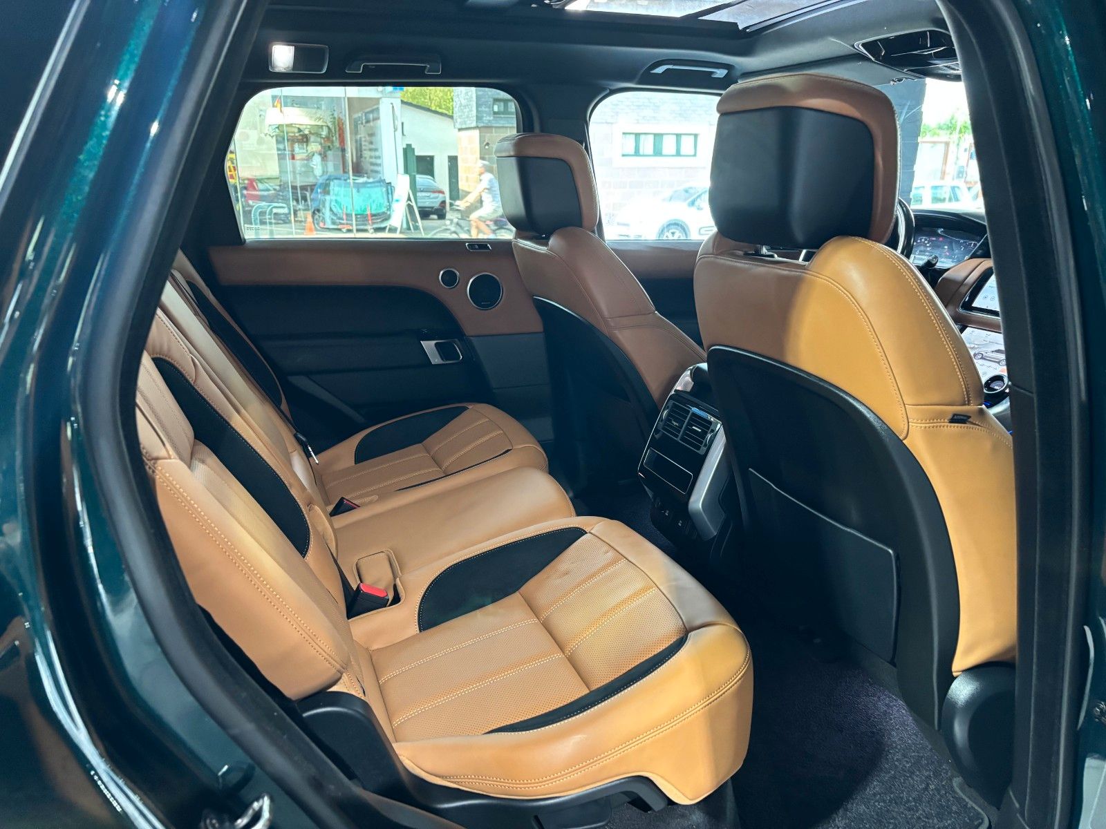 Fahrzeugabbildung Land Rover Range Rover Sport D350 /PANO/MERIDIAN/KEYLESS