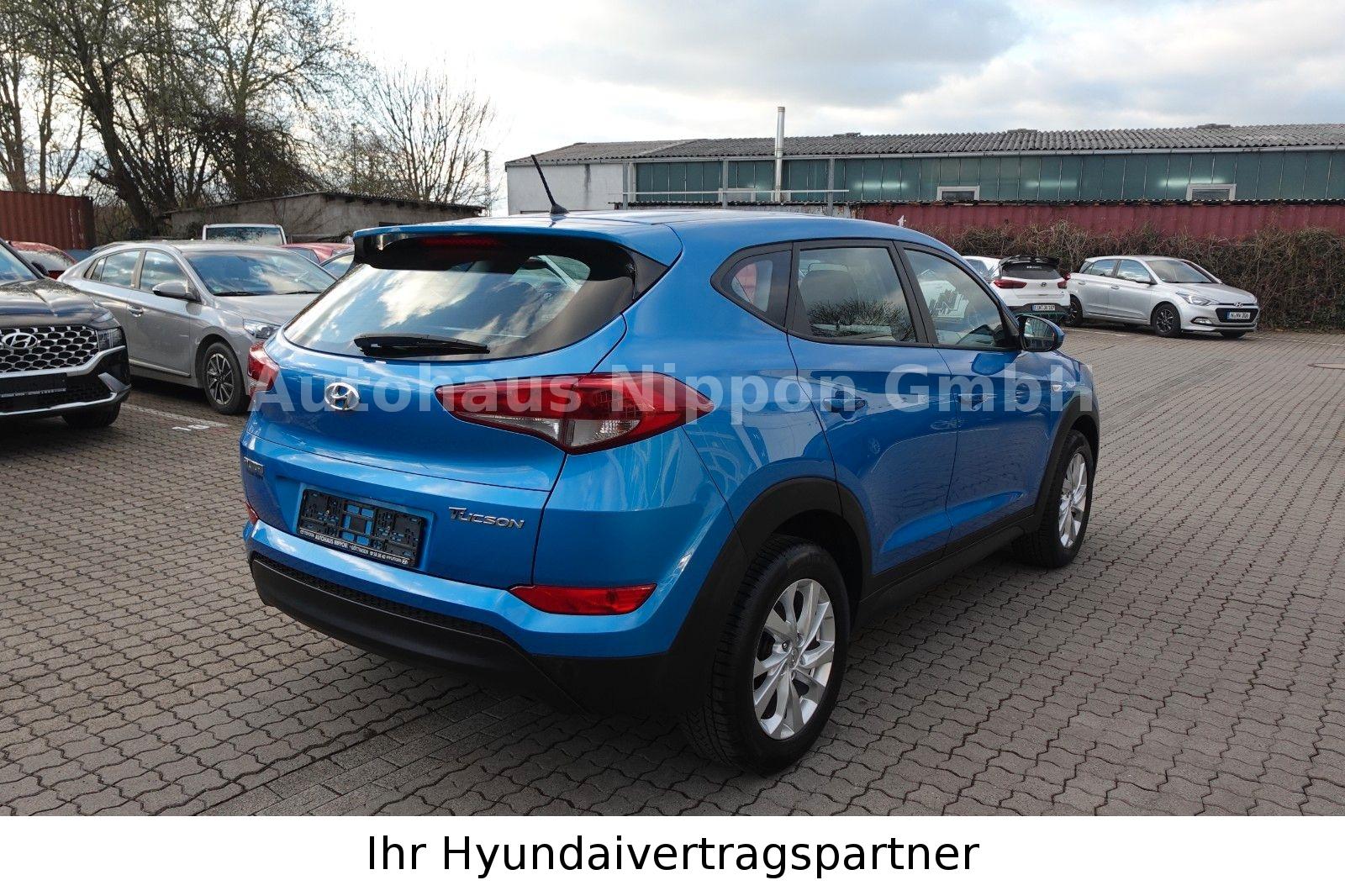 Hyundai Tucson blue Classic 2WD