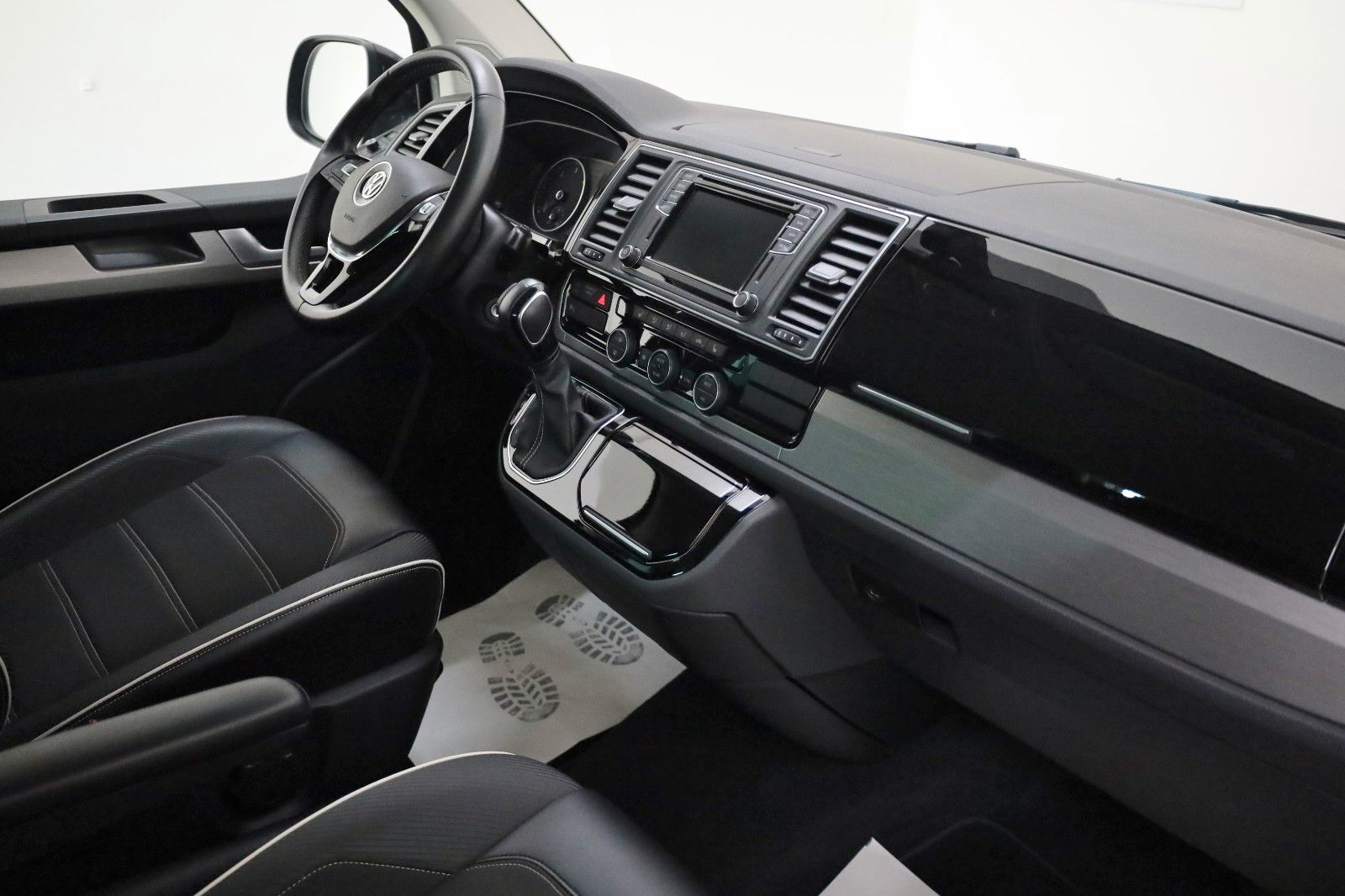 Fahrzeugabbildung Volkswagen T6 Multivan Edition T.Leder,Navi,Xenon,SD,Kamera