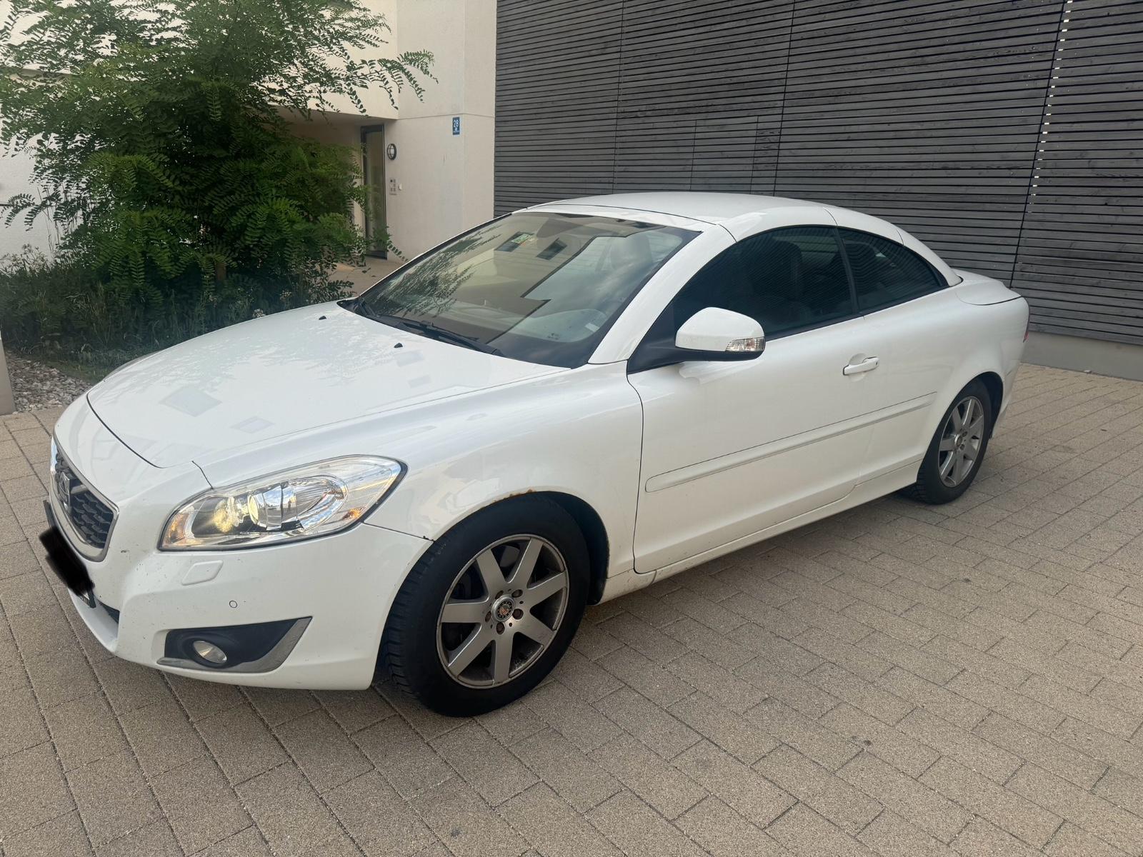 Volvo C70 D3 *XENON*LEDER*KLIMAAUTO*TÜV*