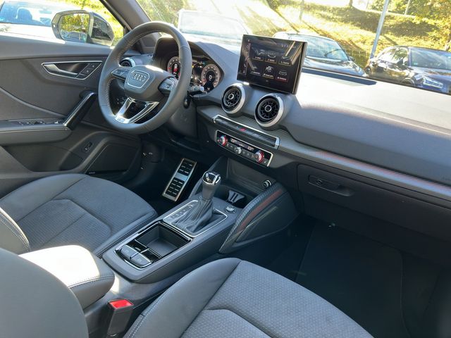 Q2 S line 35 TFSI 110150 kWPS S tronic