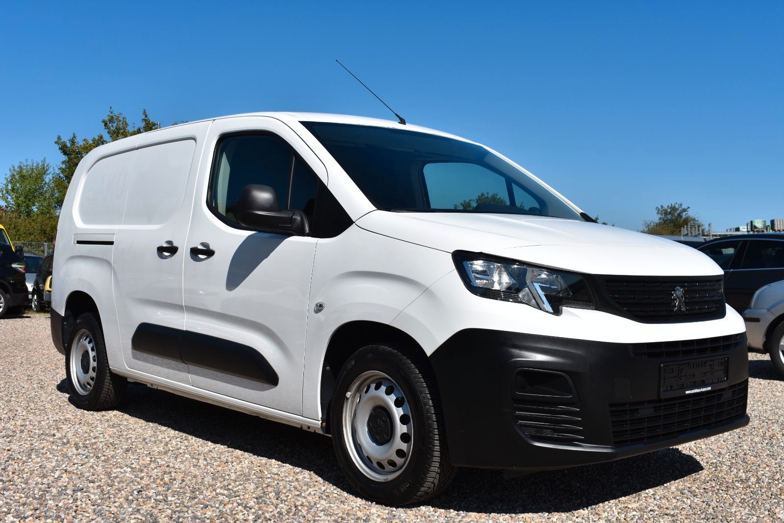 Fahrzeugabbildung Peugeot Partner Pro L2 /PDC/Schiebetür/Anhänger/Klima