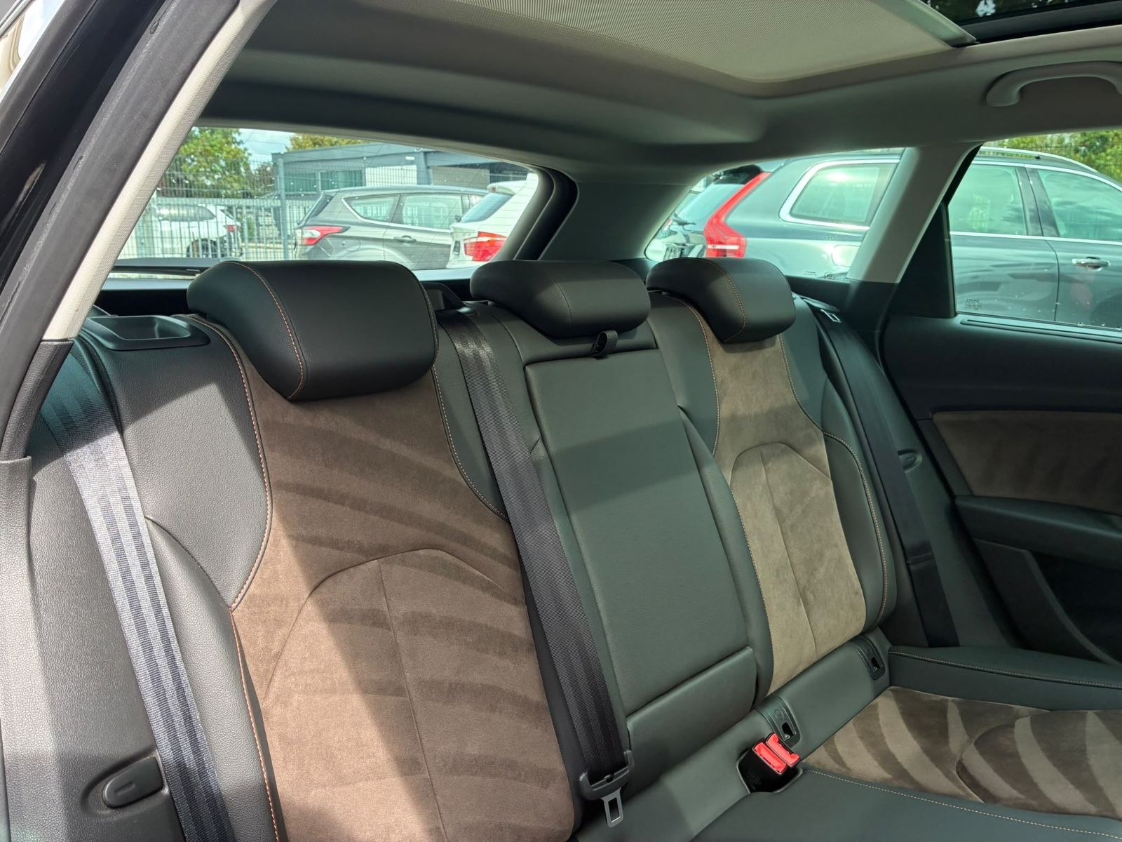 SEAT Leon Leon ST 2,0 TDI  X-Perience 4Drive*Panorama*LED*, Ansicht 9