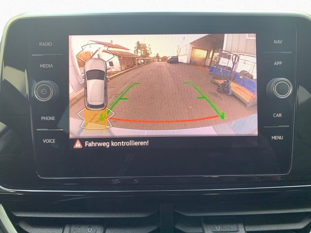 T-Roc 1.5 TSI DSG R LINE LED+AHK+ACC+KAMERA+NAVI