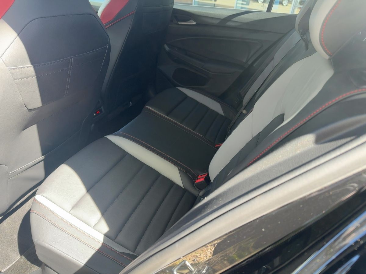 Volkswagen Golf - Bild 8
