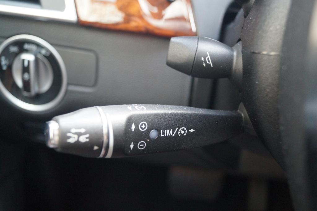 Mercedes-Benz ML 500