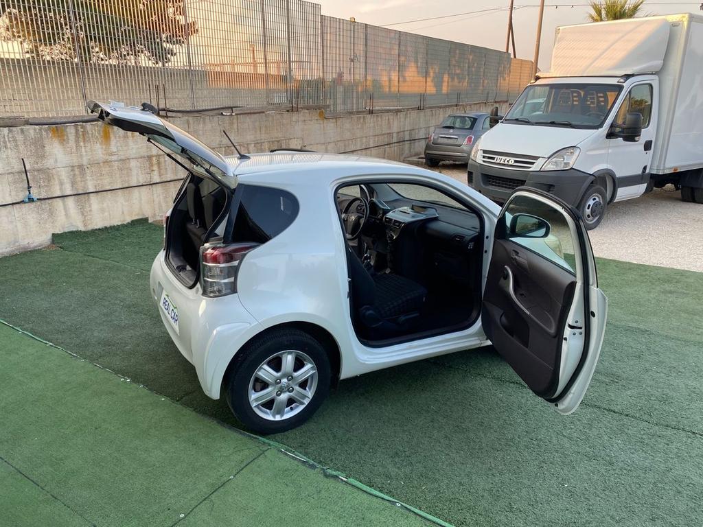 Toyota IQ