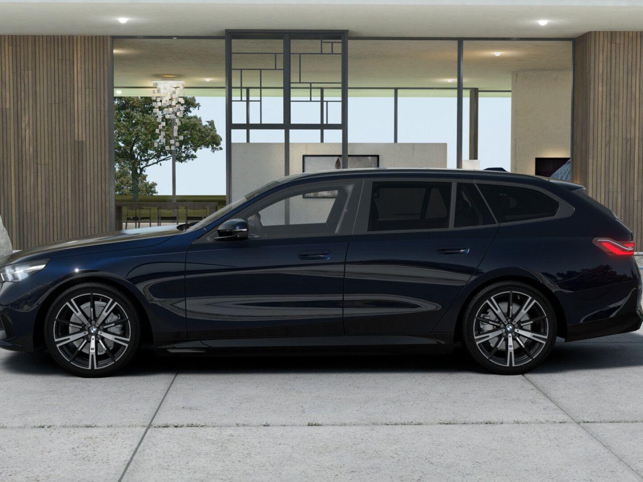 BMW 520i T M Sport StHz,AHK,PAPro,ACC,H/K,20LM,AdLED