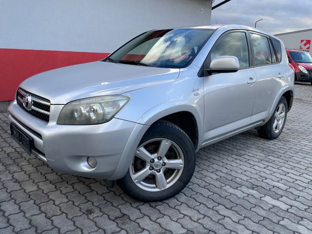 Toyota RAV 4 2.2 D-Cat Linea Sol