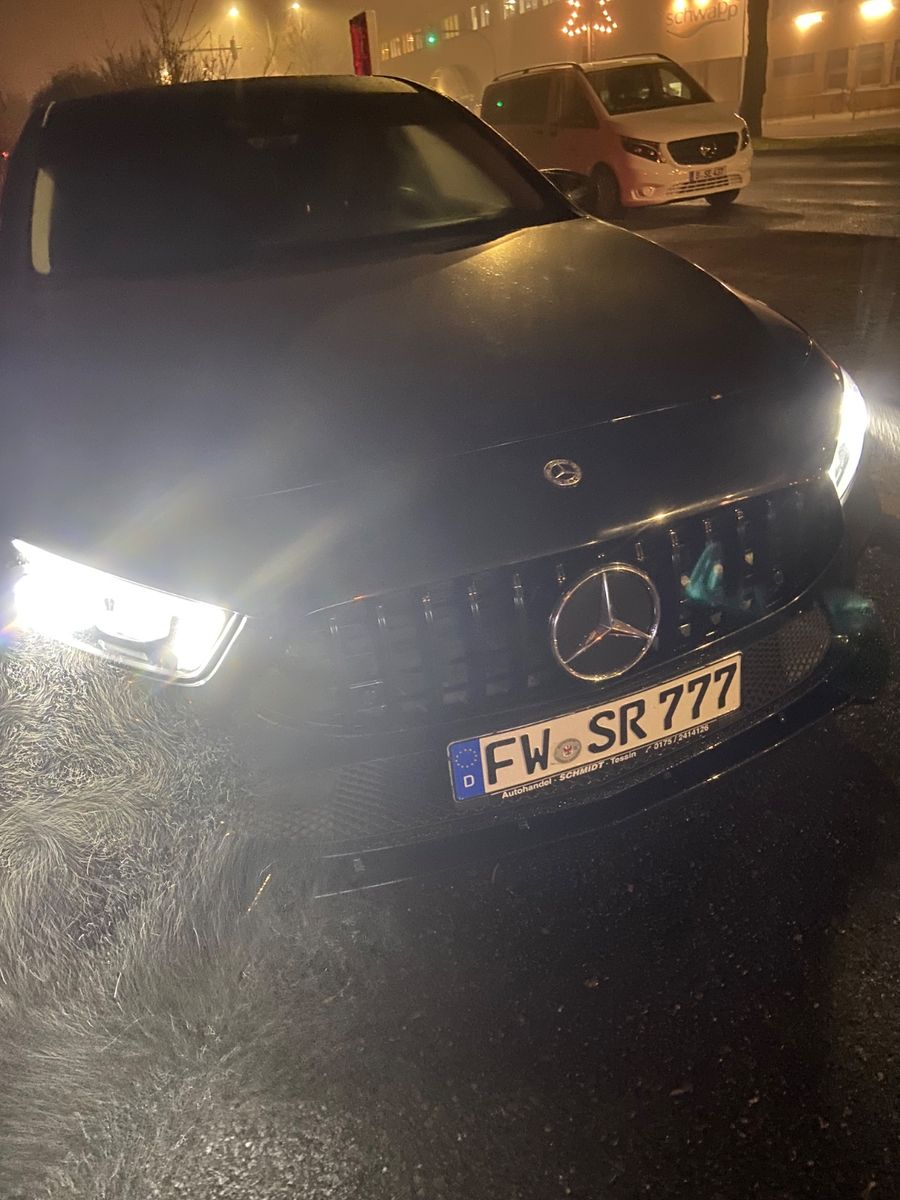 MERCEDES-BENZ A 220 d 