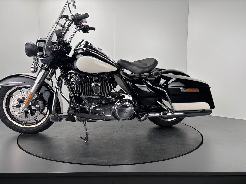Fahrzeugabbildung Harley-Davidson ROAD KING POLICE *NEUWERTIG *5HD1