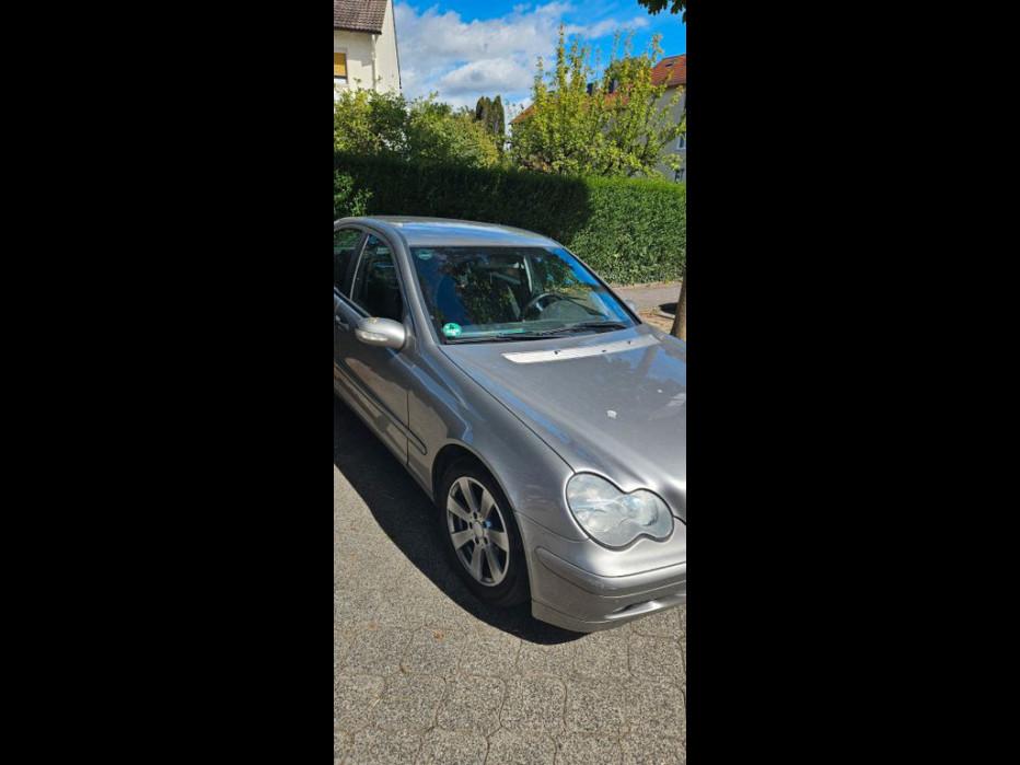 Mercedes-Benz C 200