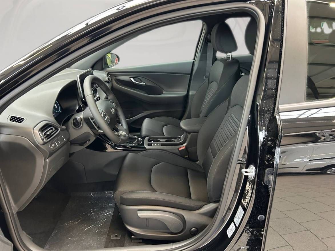 Fahrzeugabbildung Hyundai i30 FL Kombi Trend Plus-Paket, Panoramadach