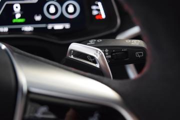 2023 AUDI RS6 — миниатюра 12