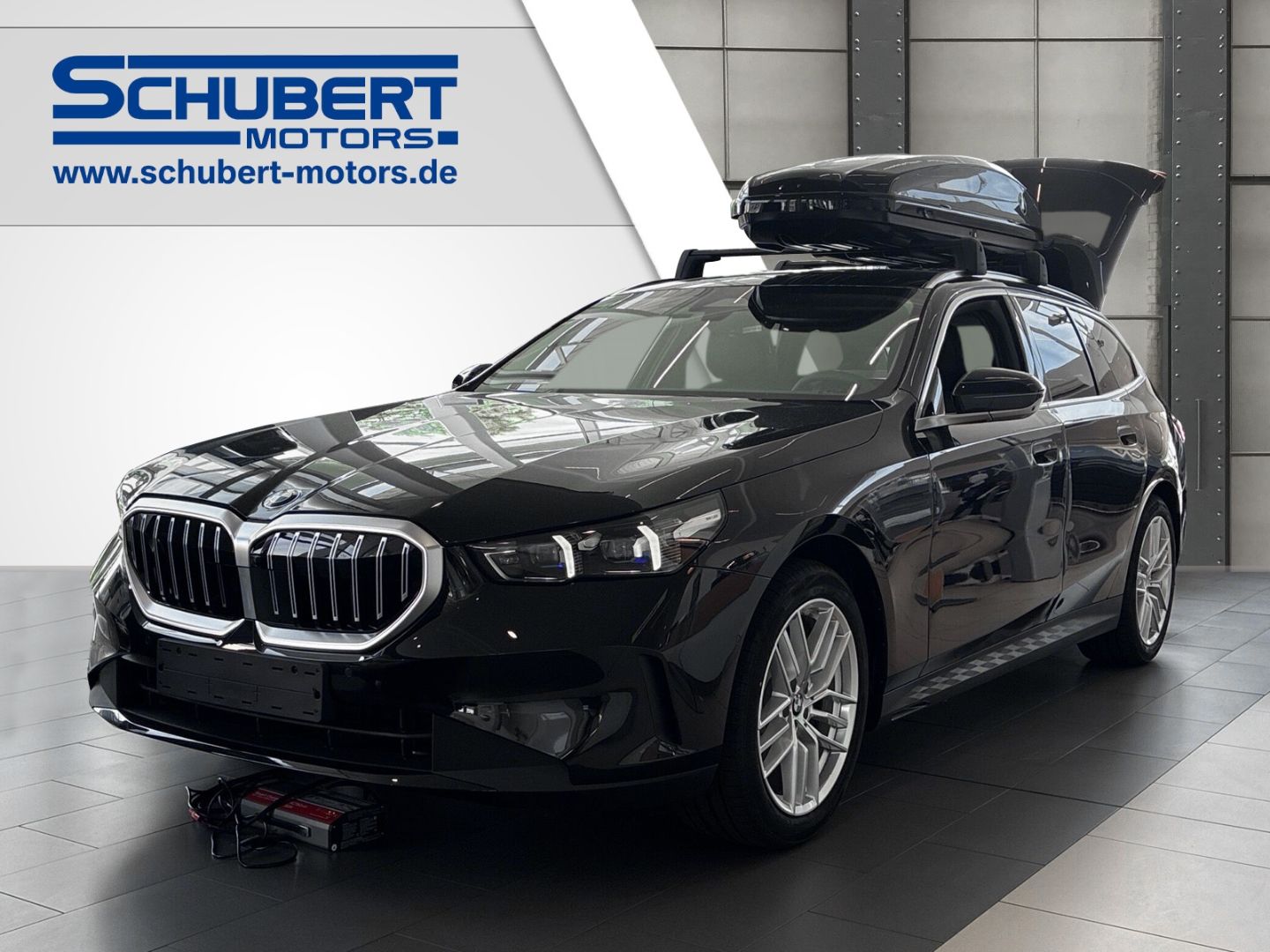 BMW 520 d xDrive Tour. *UPE 80.900* HUD DA+ PA+ AHK 