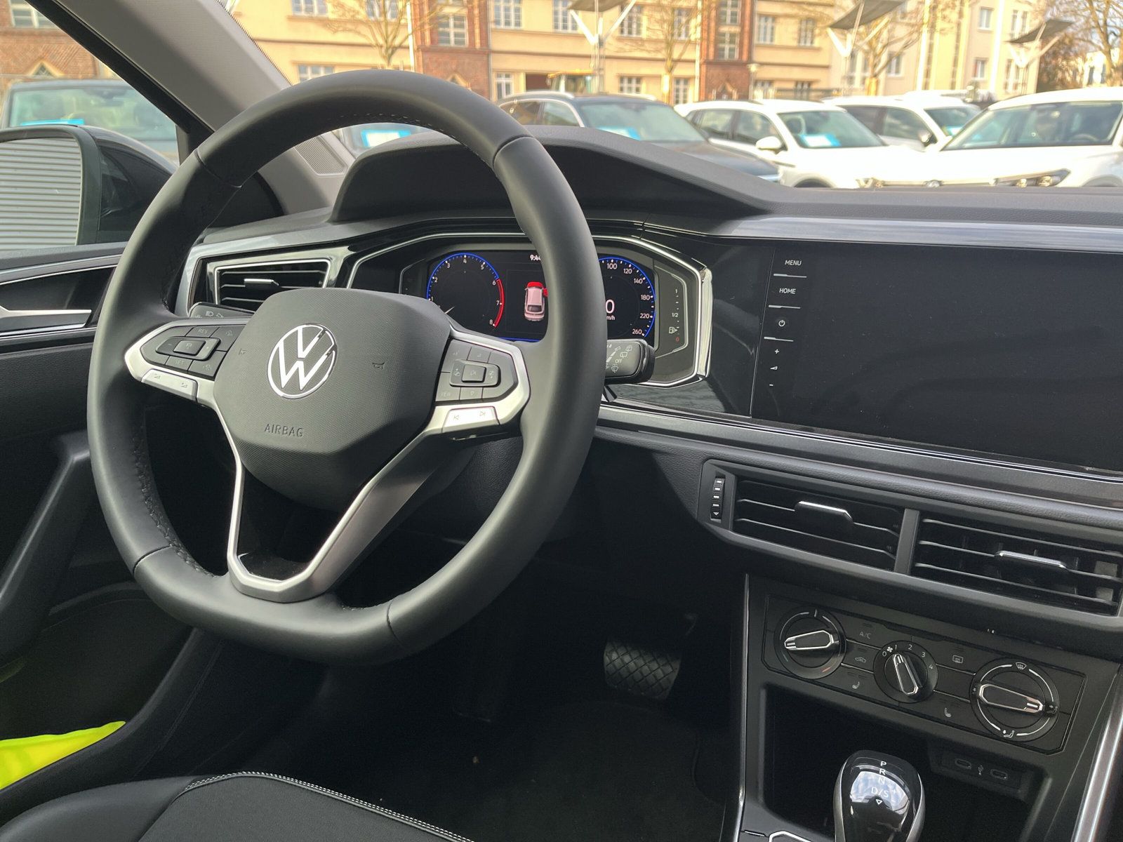 Fahrzeugabbildung Volkswagen Taigo 1.5 TSI DSG Style MATRIX KAMERA AHK
