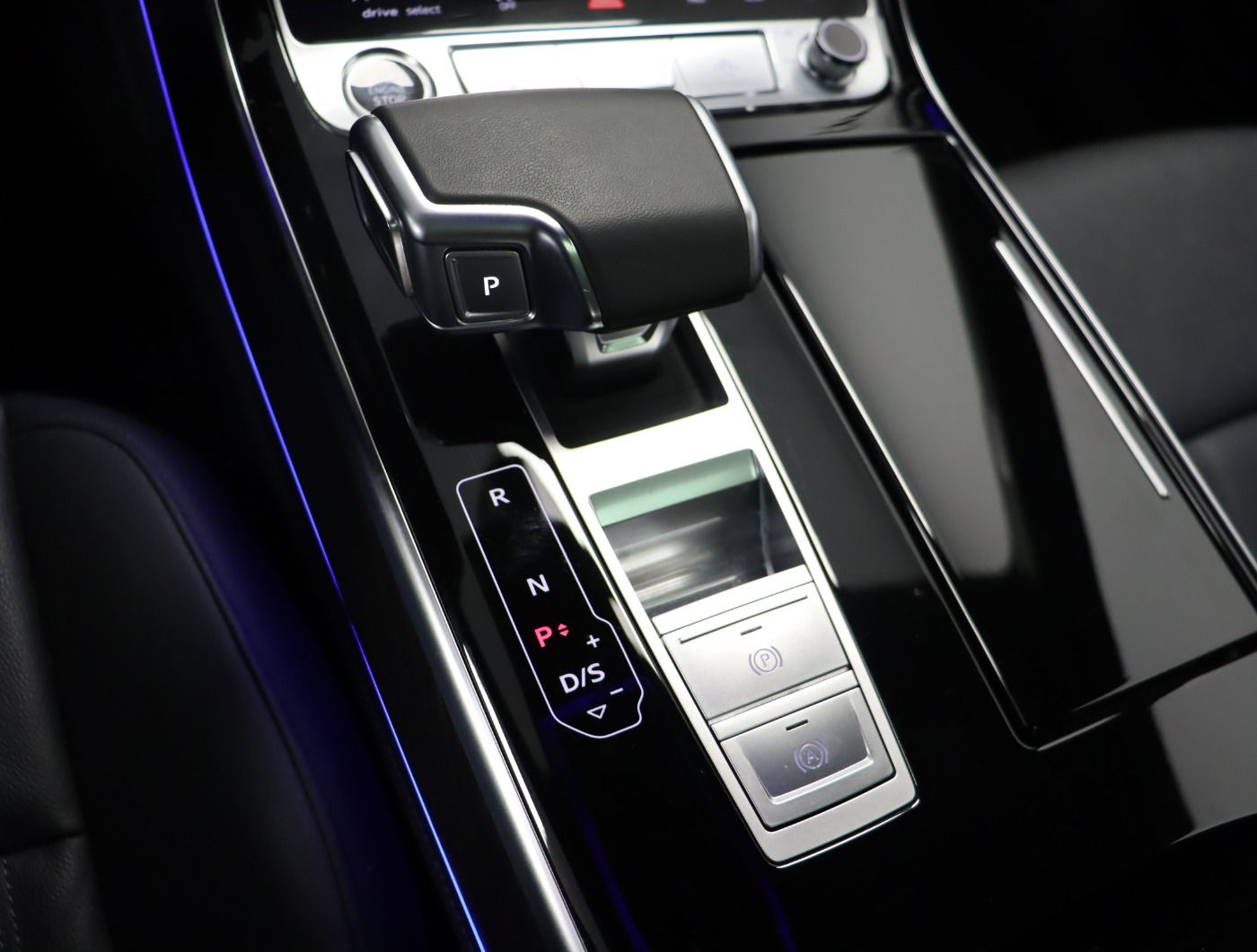 Audi A8 - Bild 13
