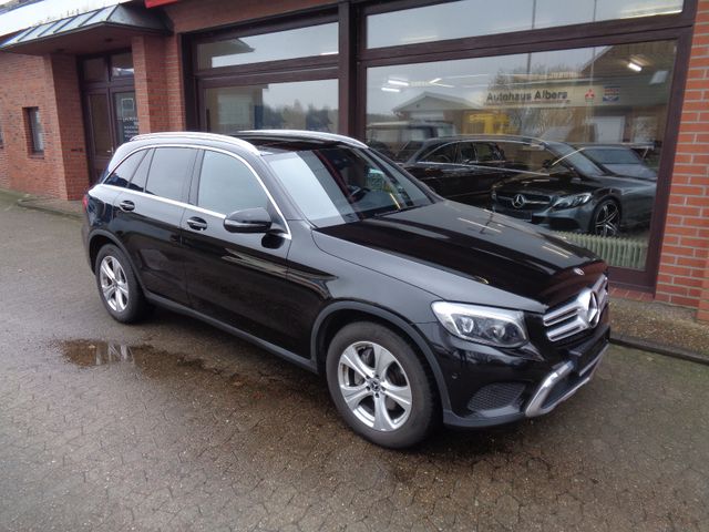 Mercedes-Benz GLC 250  4 Matic AMG  Panorama AHK Navi  LED