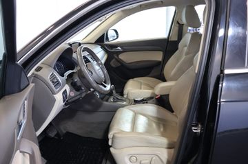 Audi Q3 2.0 TDI quattro NAVI+XEN+PDC+LEDER+17"+PANO