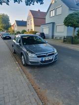 Opel Astra H 1.6 , Erste Hand. - Opel Astra aus 2004: 1.6