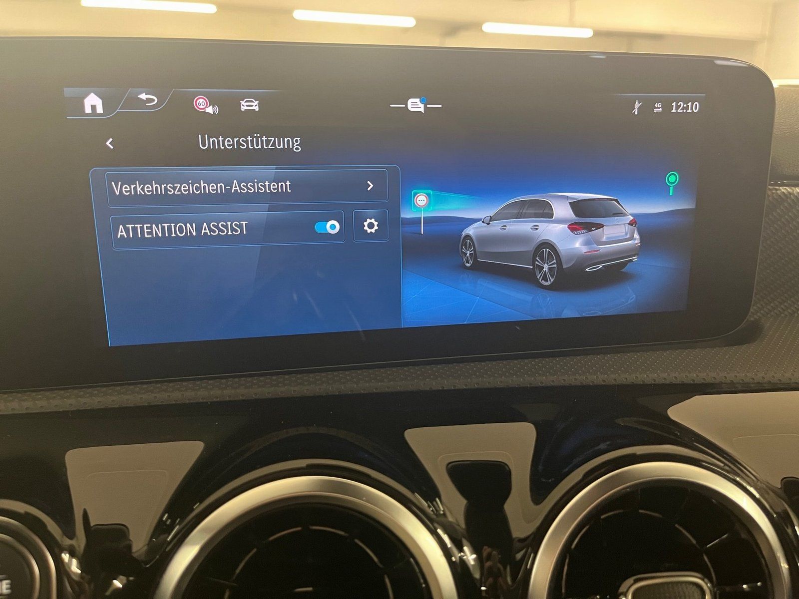 Fahrzeugabbildung Mercedes-Benz A 250 e Progressive*AHK*Distro*Totwink*11kW*LED*