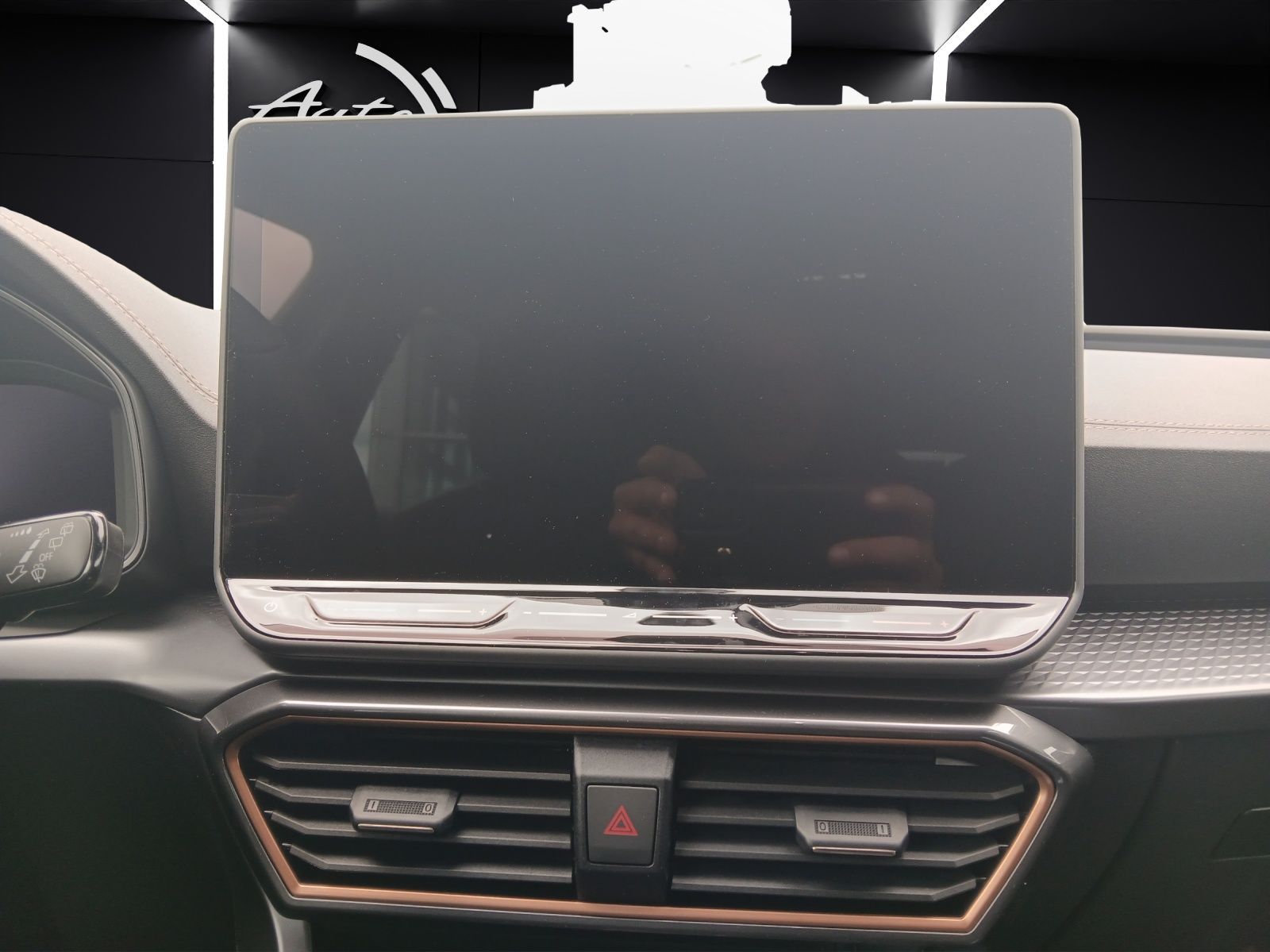 Fahrzeugabbildung CUPRA Leon Sportstourer 1.5 eTSI AHK Matrix