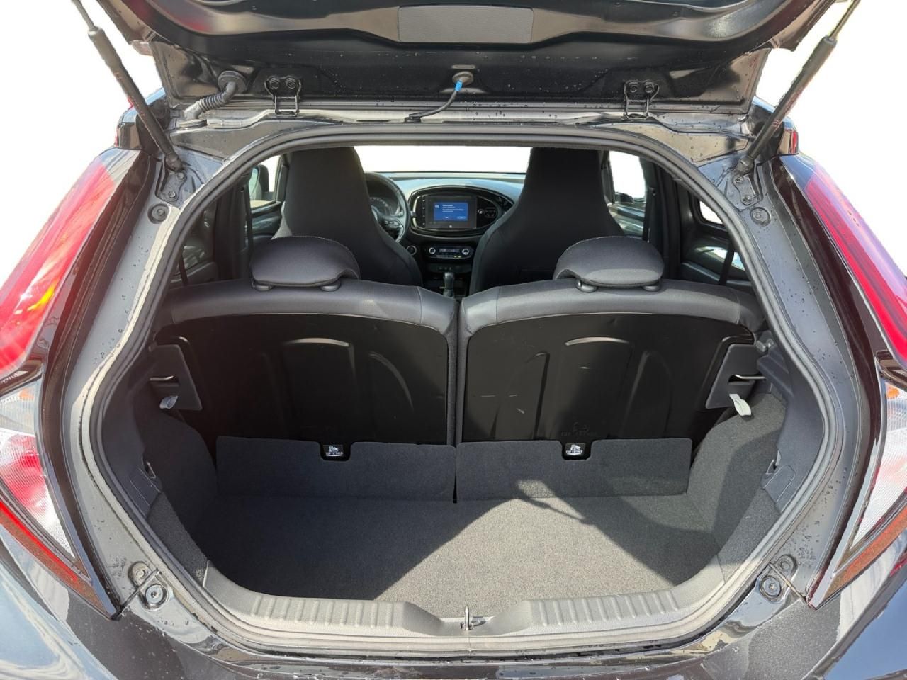 Fahrzeugabbildung Toyota Aygo X Explore