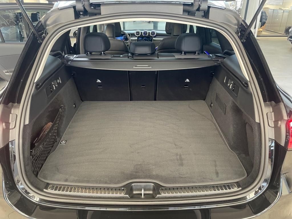 Fahrzeugabbildung Mercedes-Benz GLC 200 4M Avantg. Totwi. AHK Pano 360° LED SHZ