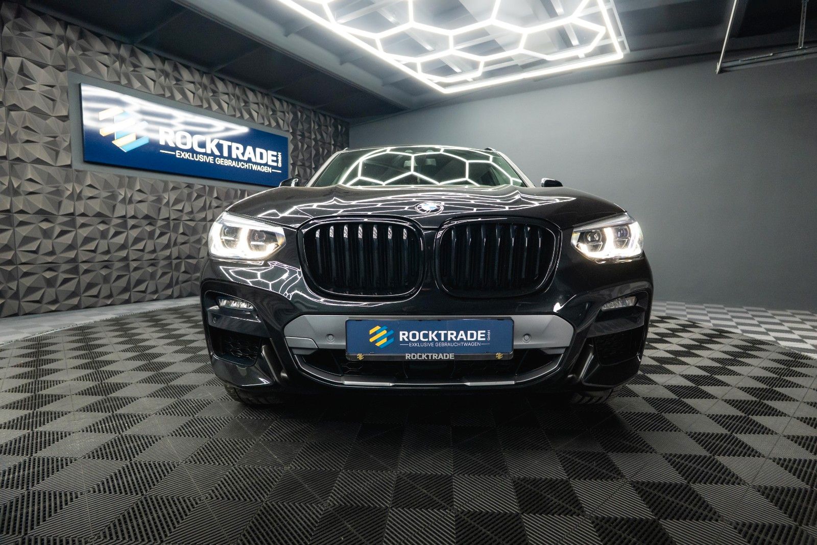 Fahrzeugabbildung BMW X4 xDrive 20d M Sport X Shadow Line *ACC*LED*DAB