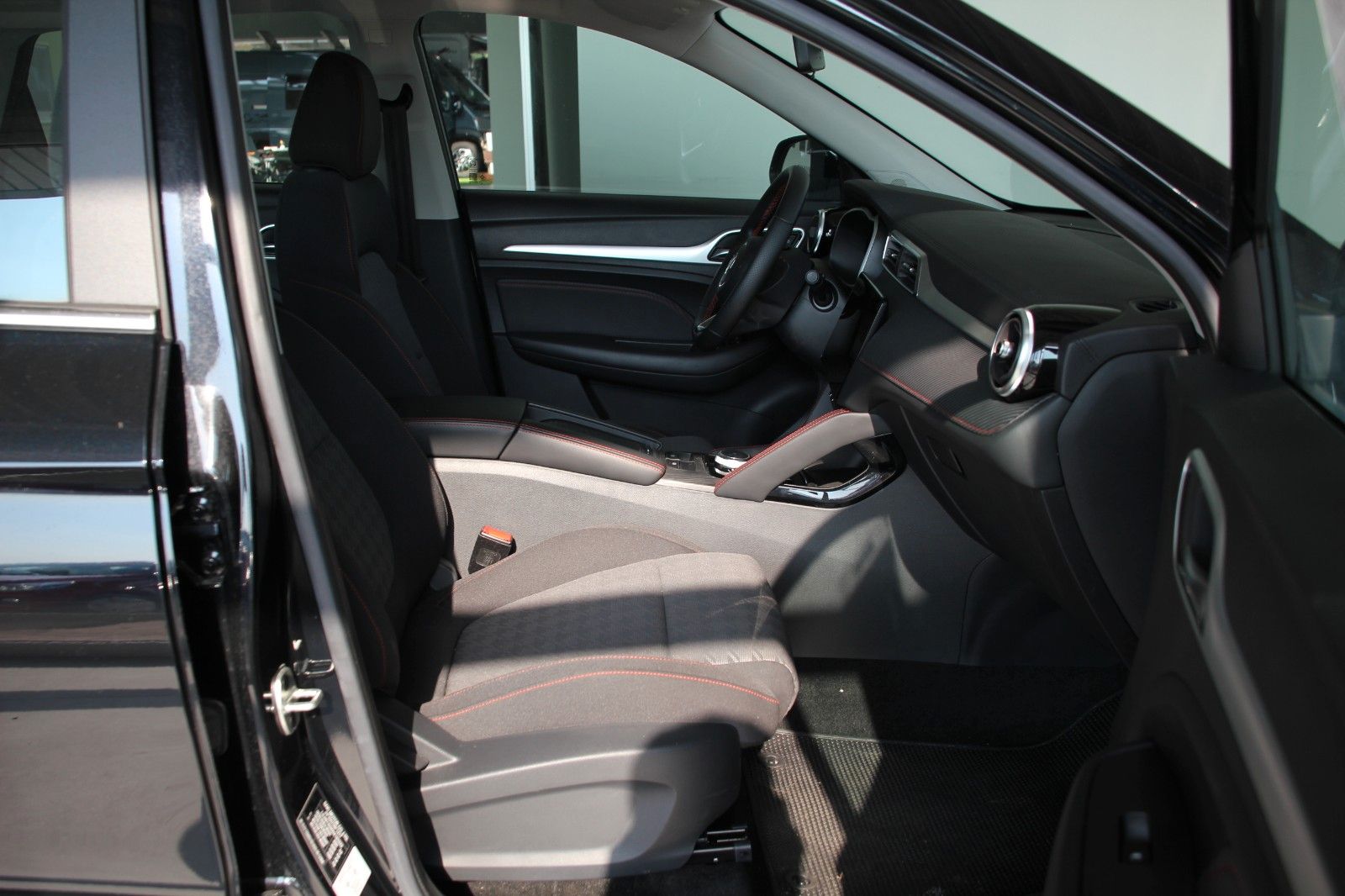Fahrzeugabbildung MG ZS EV Comfort Standard