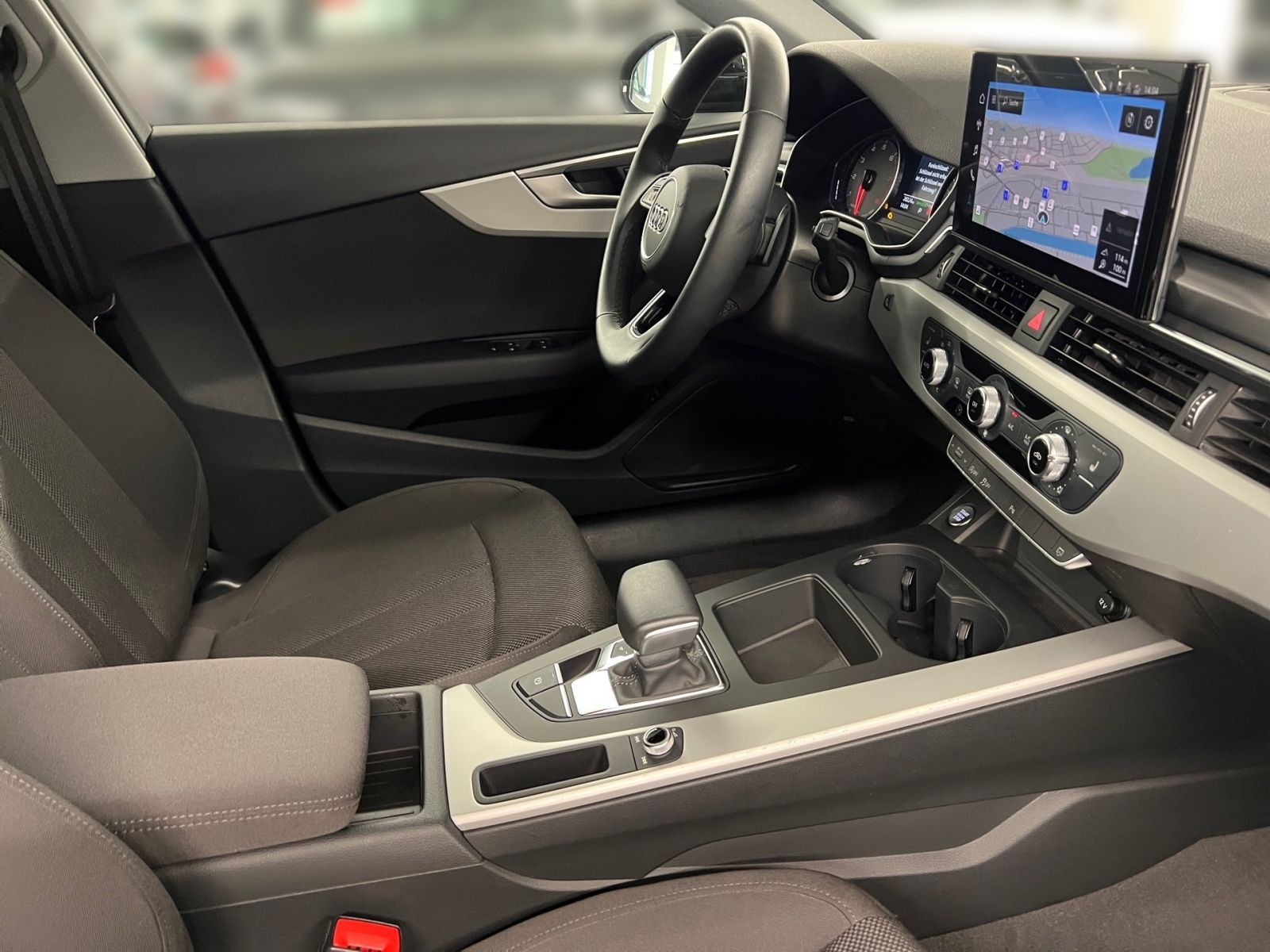 Audi A4 - Bild 12