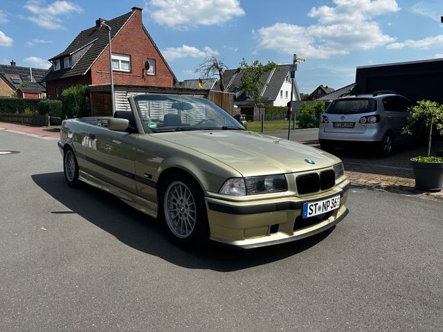 BMW 318i Cabrio E36