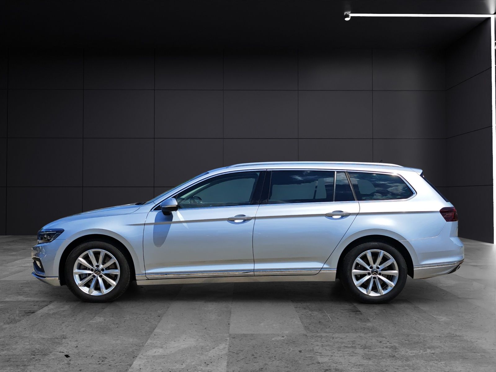 Fahrzeugabbildung Volkswagen Passat Variant TSI Elegance DSG 4M Matrix Navi A