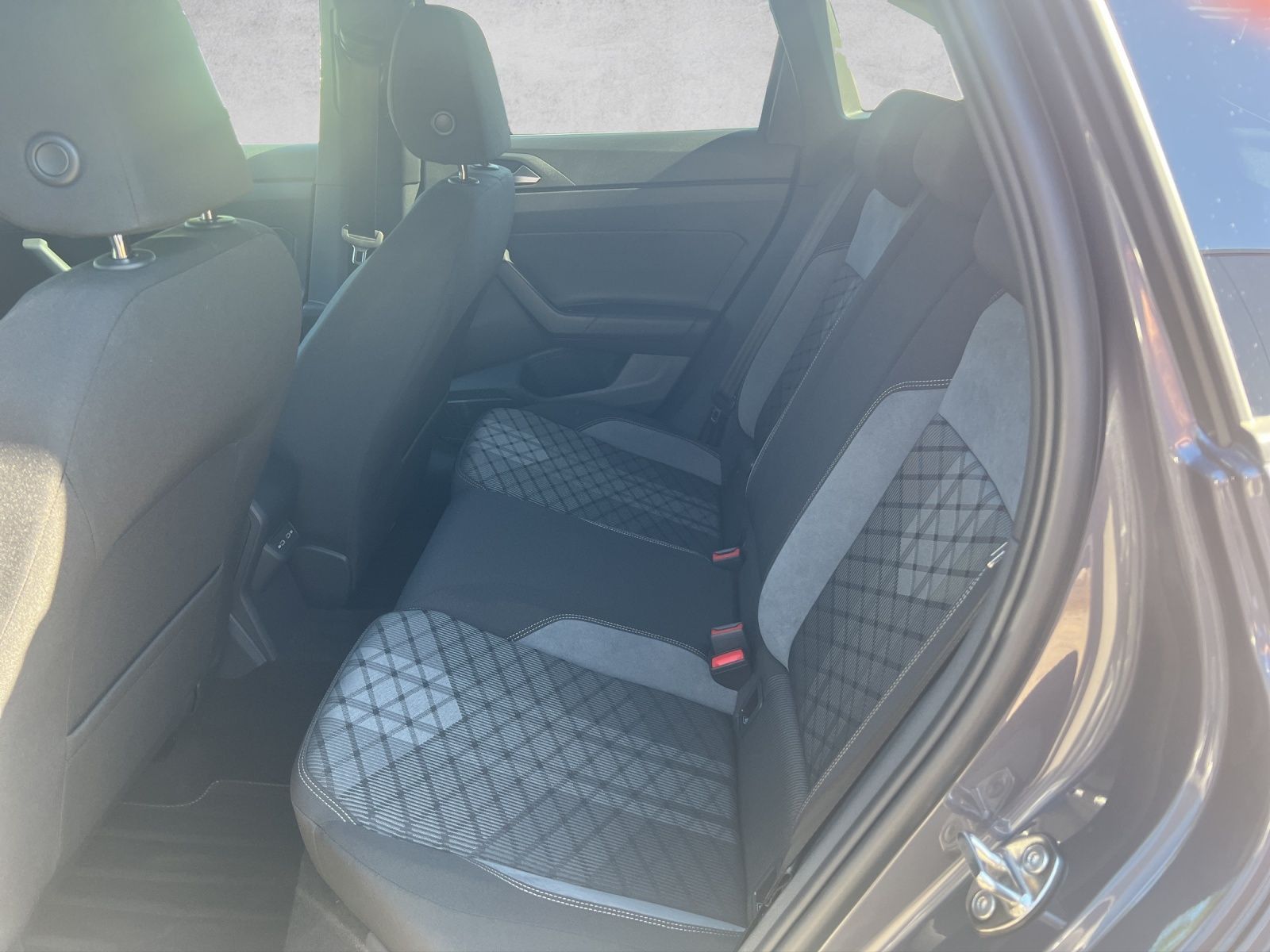 Taigo R-Line 1.5 TSI DSG AHK*Navi*Kamera*Pano
