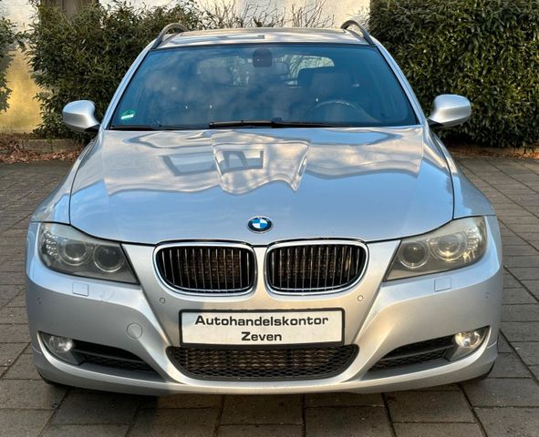 BMW 320  Touring320d Scheib Navi Leder Xenon/Standhe