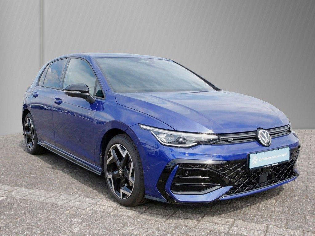 Volkswagen Golf VIII 1.5 TSI Black Style R-Line 17 foto 3