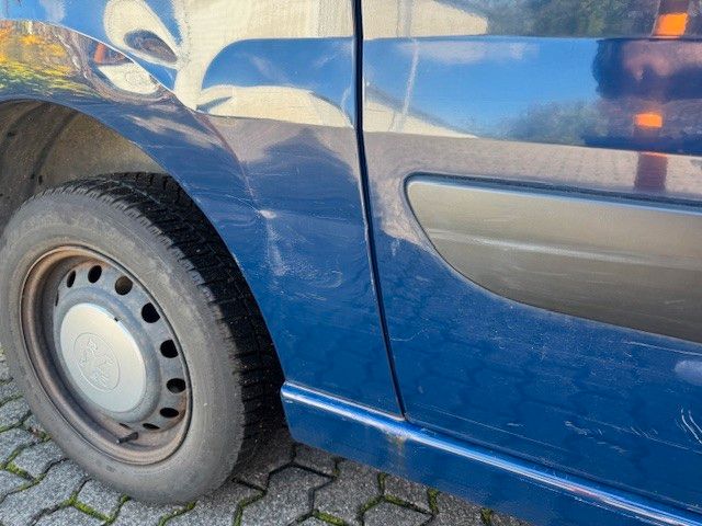 Fahrzeugabbildung Peugeot Expert Kasten L2H1 Kasten BEHINDERTEN UMBAU