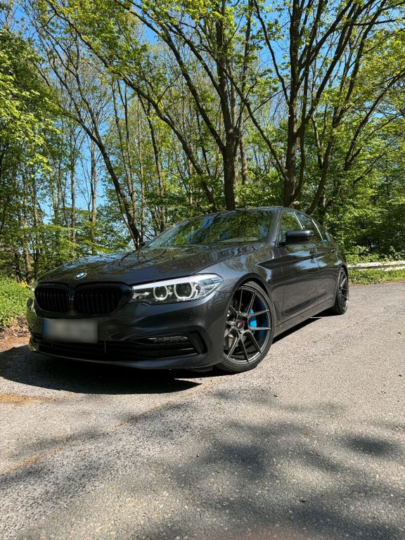 Image of BMW 540