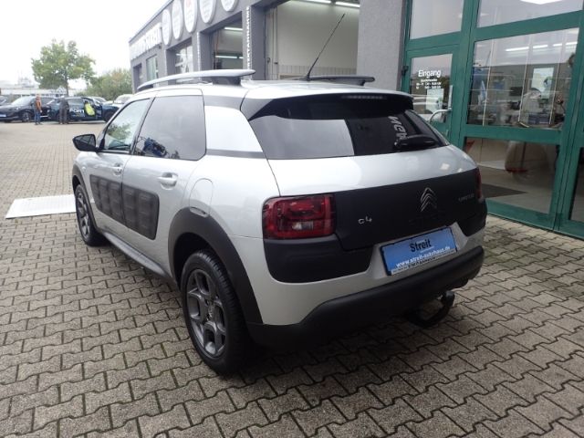 Fahrzeugabbildung Citroën C4 Cactus Shine 1.6 BlueHDi 100 FAP AHK Pano Nav