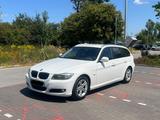 BMW 318i Automatik gepflegt, unfallfrei - BMW 318 aus 2011: Kombi