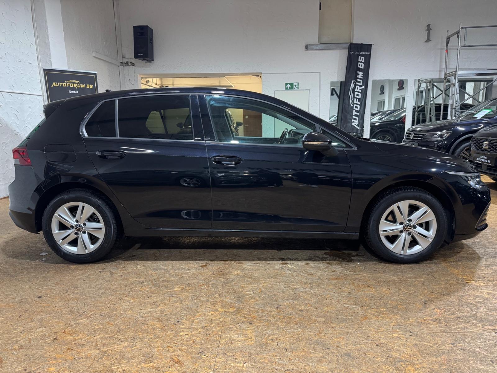 Volkswagen Golf VIII Lim. Life 1.5TSI/CAM/SHZ/GARANTIE11/27, миниатюра 6