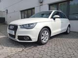 Audi AUDI A1 SPB 1.6 TDI ATTRACTION OK NEOPATENTATO - Audi A1 Attraction mit Diesel-Antrieb