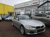 BMW 320 320i*wenig Kilometer*Automatik*Leder*Klima u - BMW 320 aus 2012: 320i