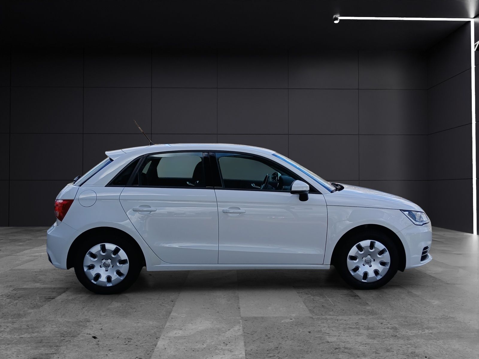 Fahrzeugabbildung Audi A1 Sportback TFSI basis GRA SH