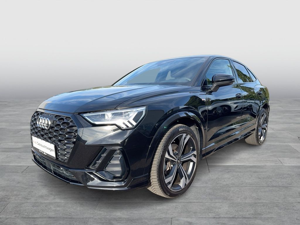 Image of Audi Q3