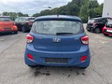 Hyundai i10 1.0 blue Classic - Hyundai i10: Blue