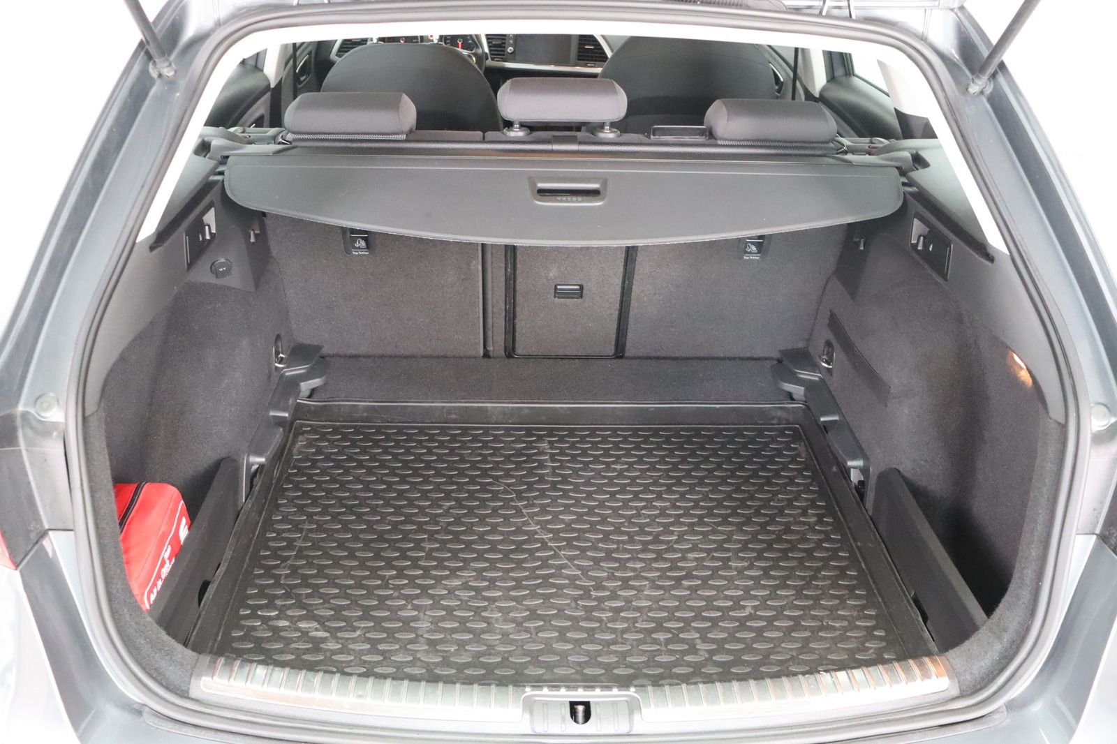 Fahrzeugabbildung SEAT Leon ST Stylance * Navi * Sitzhzg. * RFK