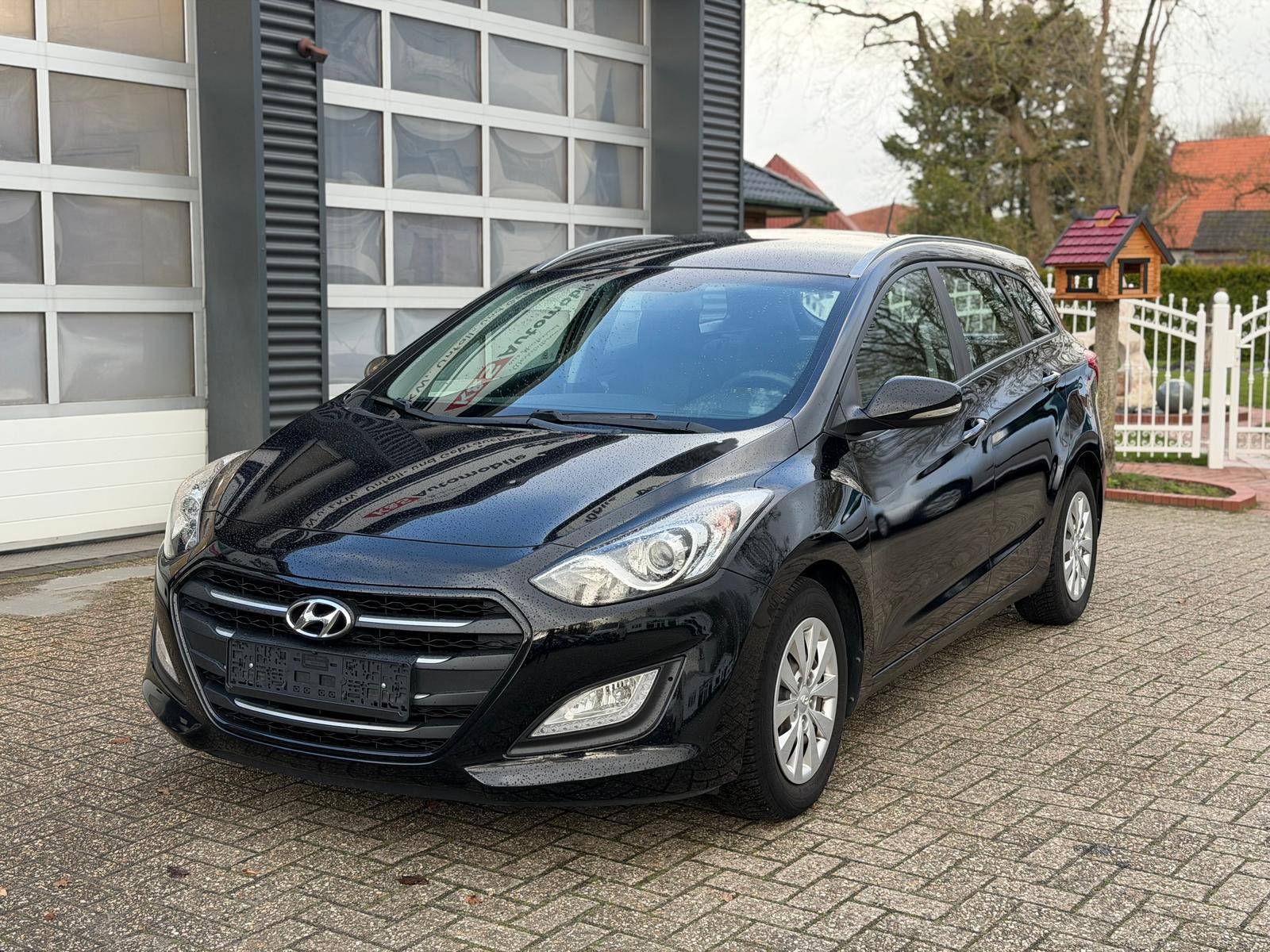 Hyundai i30 Kombi 1.4 blue Trend*RFK*KLIMA*PDC*TEMPOMAT